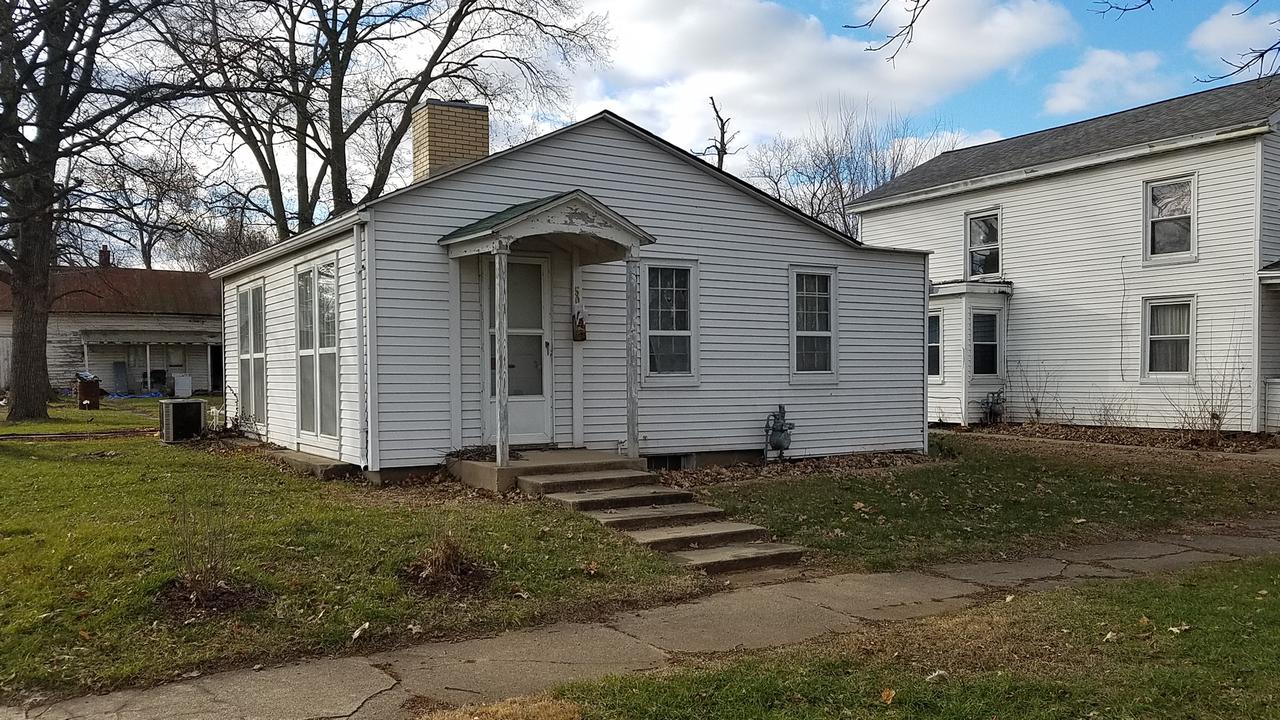 507 Main St., Henry, IL 61537