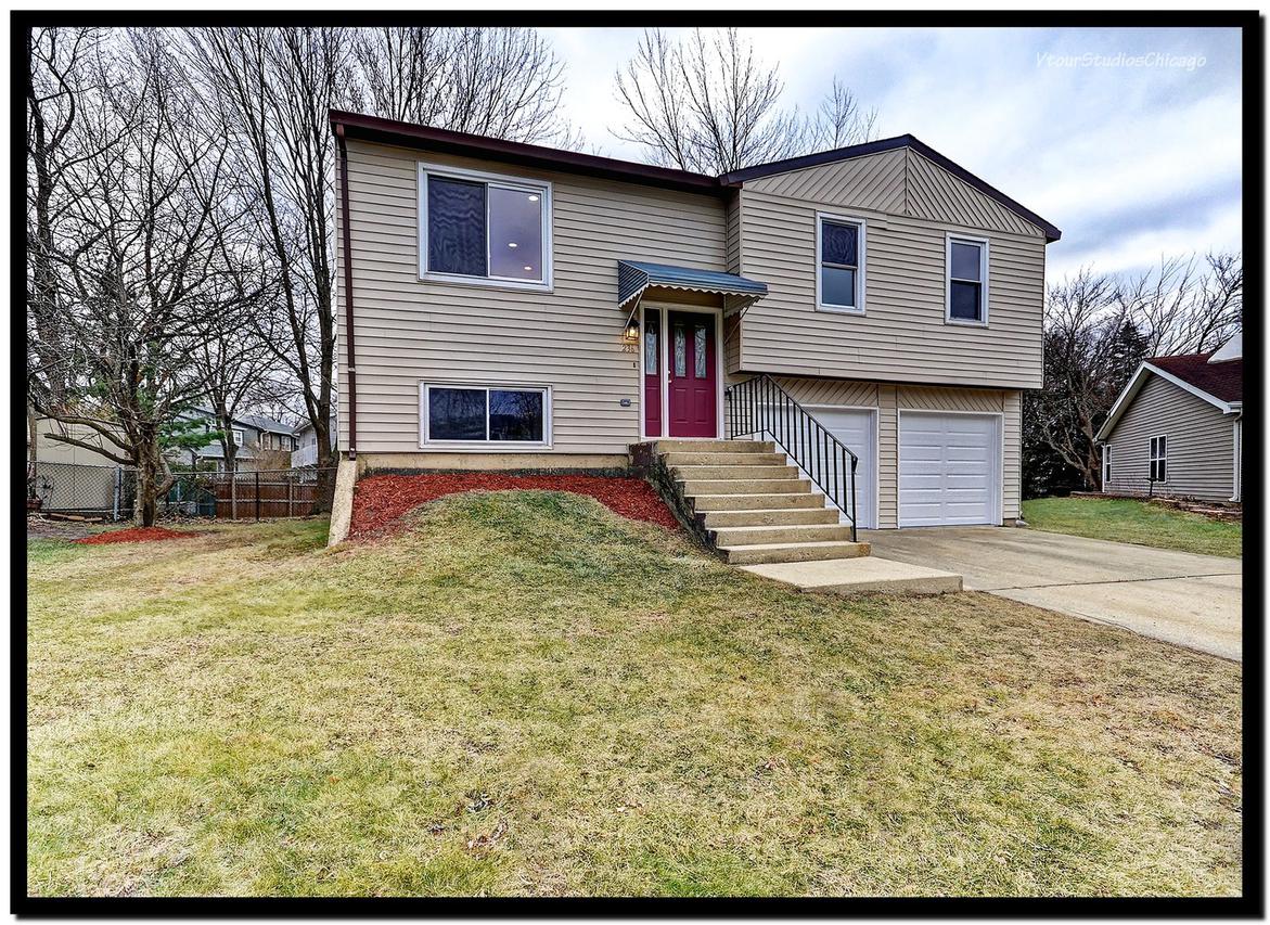 236 Seneca Ct., Bolingbrook, IL 60440