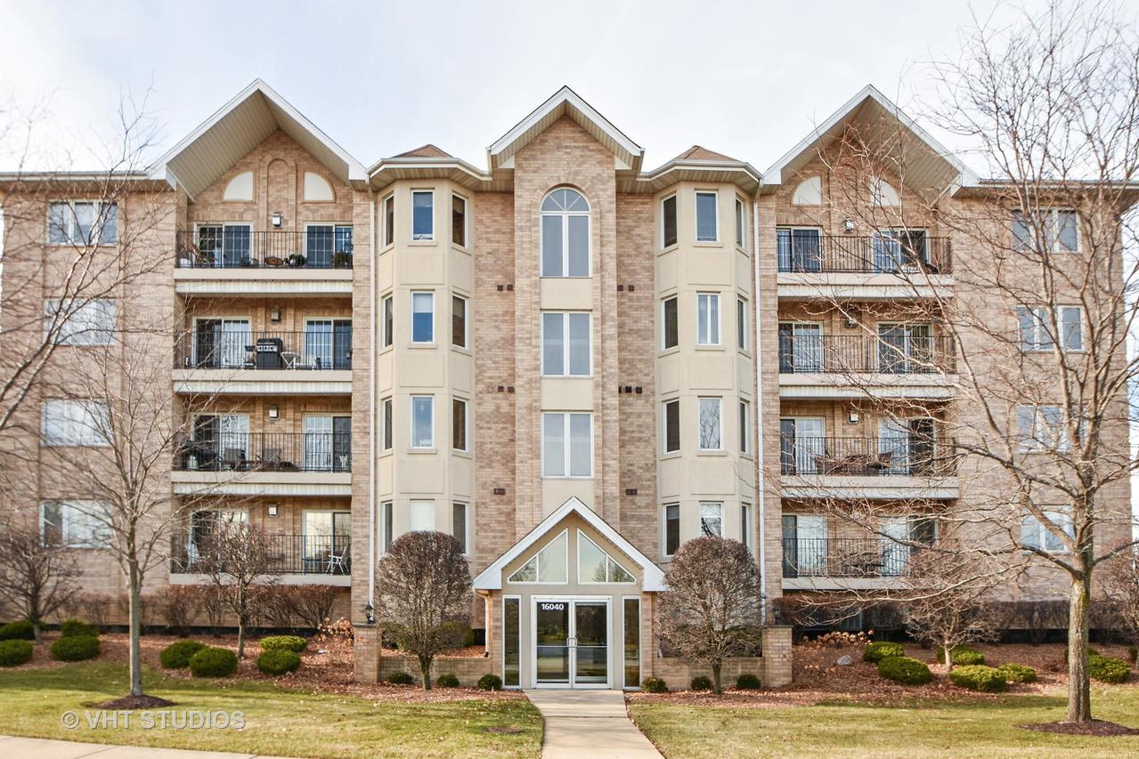 16040 Boardwalk Ln. #2A, Orland Park, IL 60467
