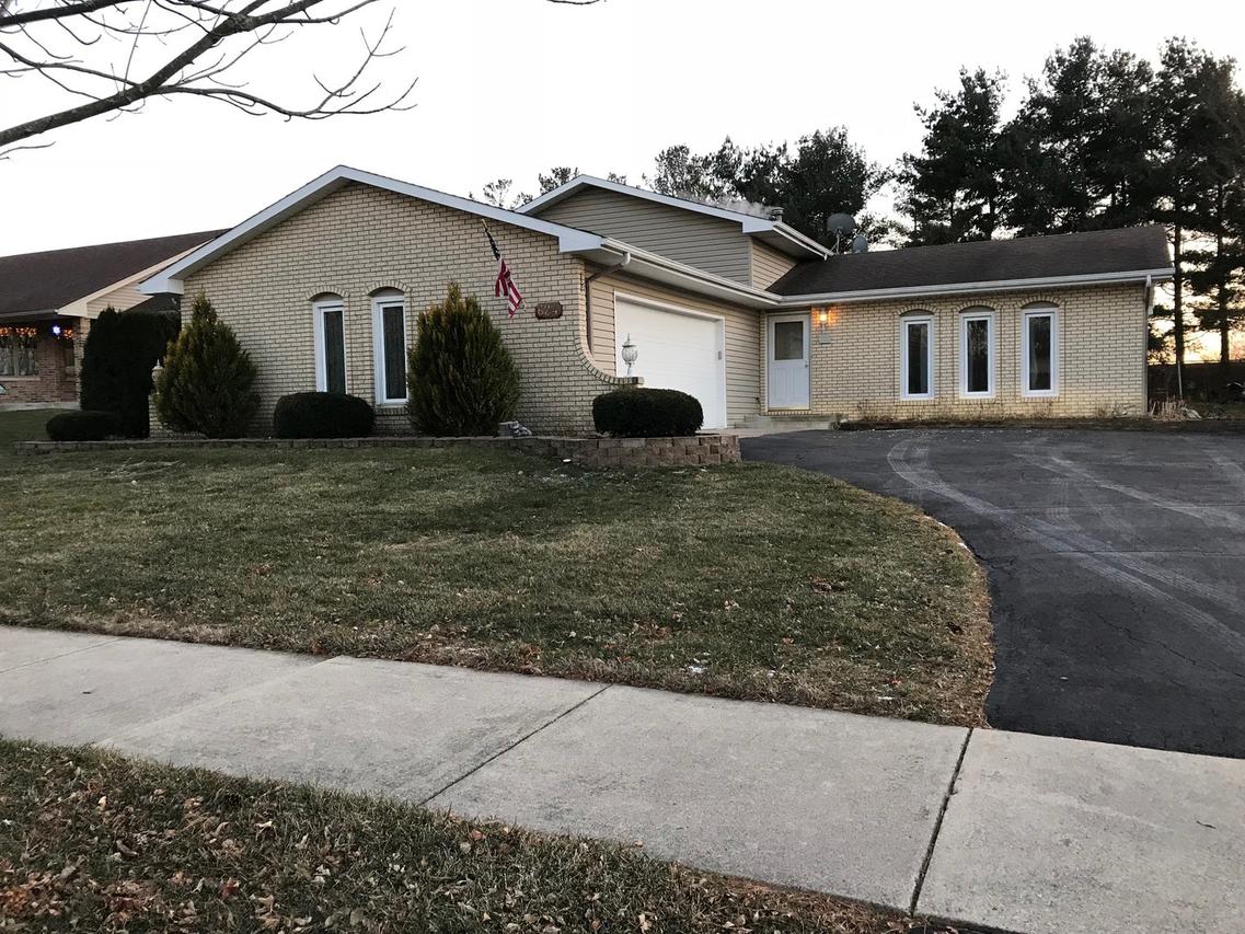 624 Melrose Ln., Beecher, IL 60401