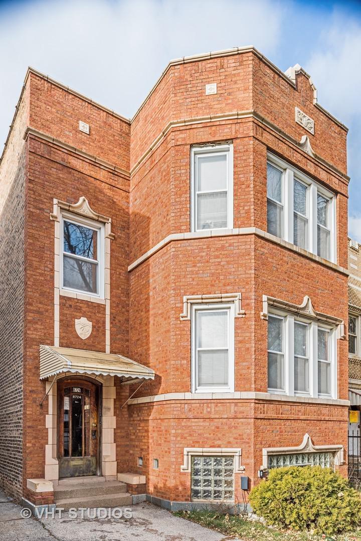 8724 S Kingston Ave., Chicago, IL 60617