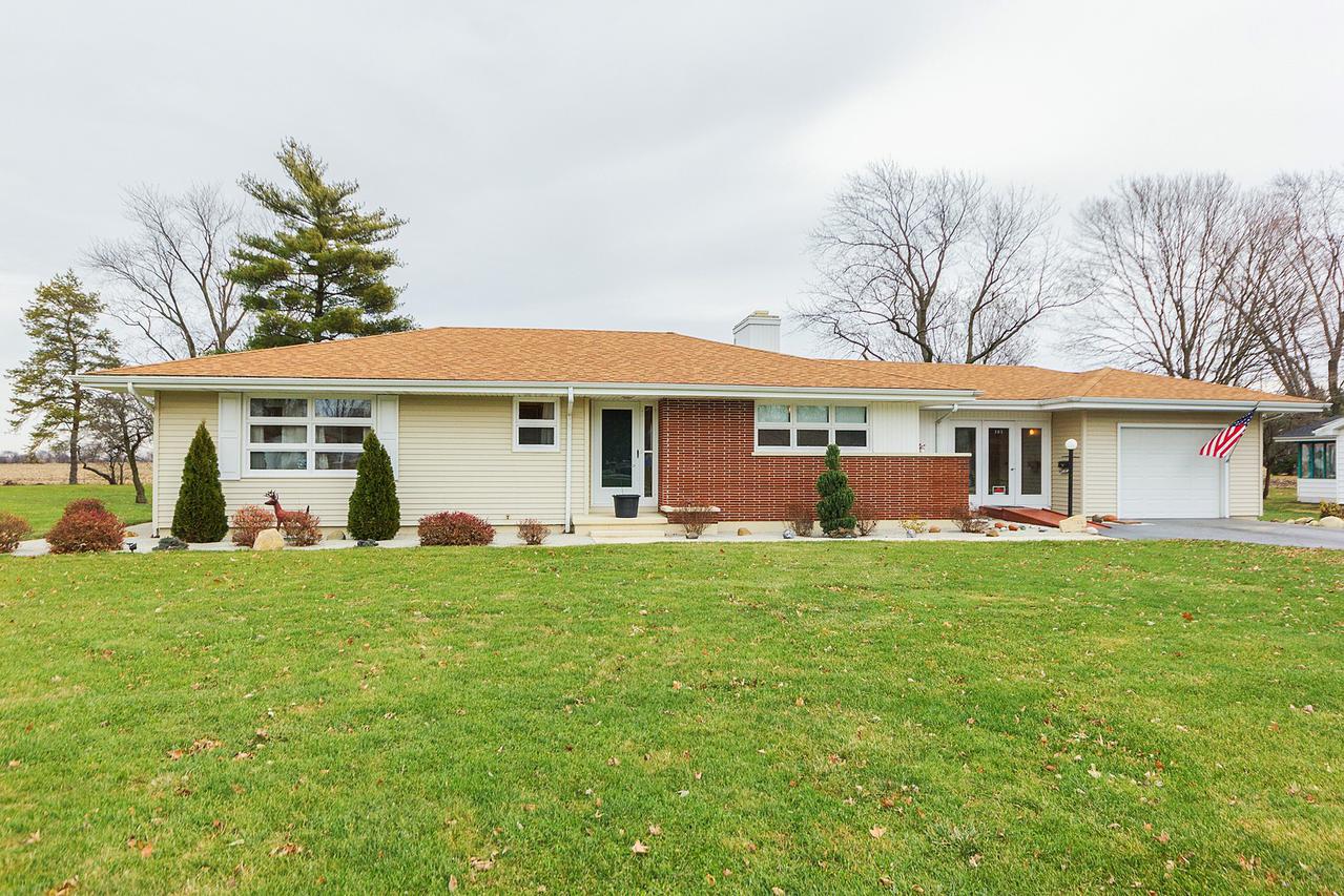 305 S Maple St., Piper City, IL 60959
