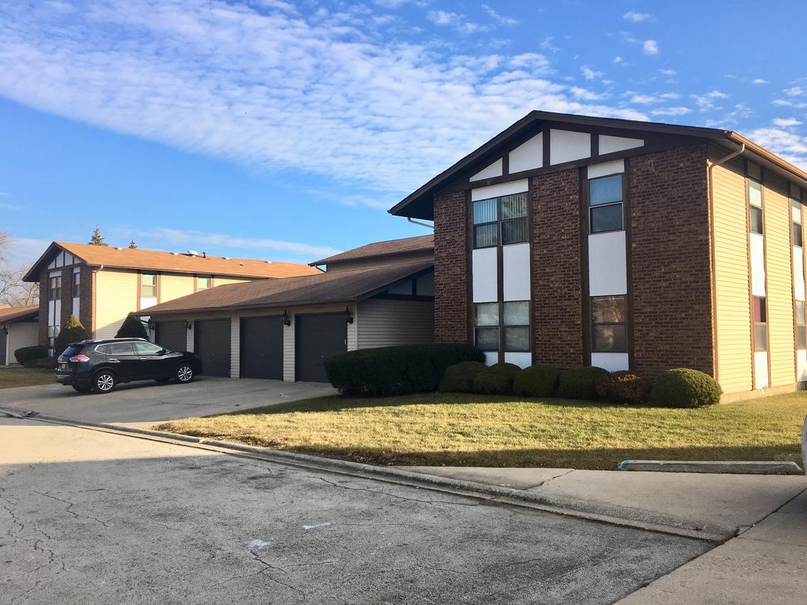 19213 Elm Dr. #146, Country Club Hills, IL 60478