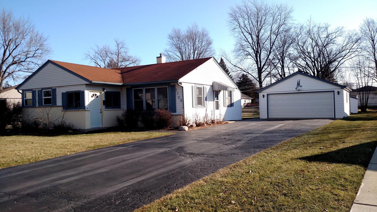 2709 Saint James St., Rolling Meadows, IL 60008