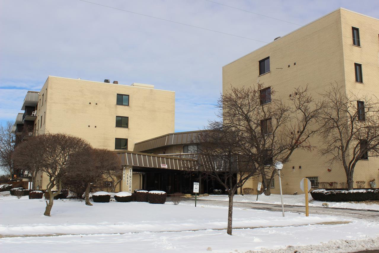 5840 W 104th St. #306, Oak Lawn, IL 60453