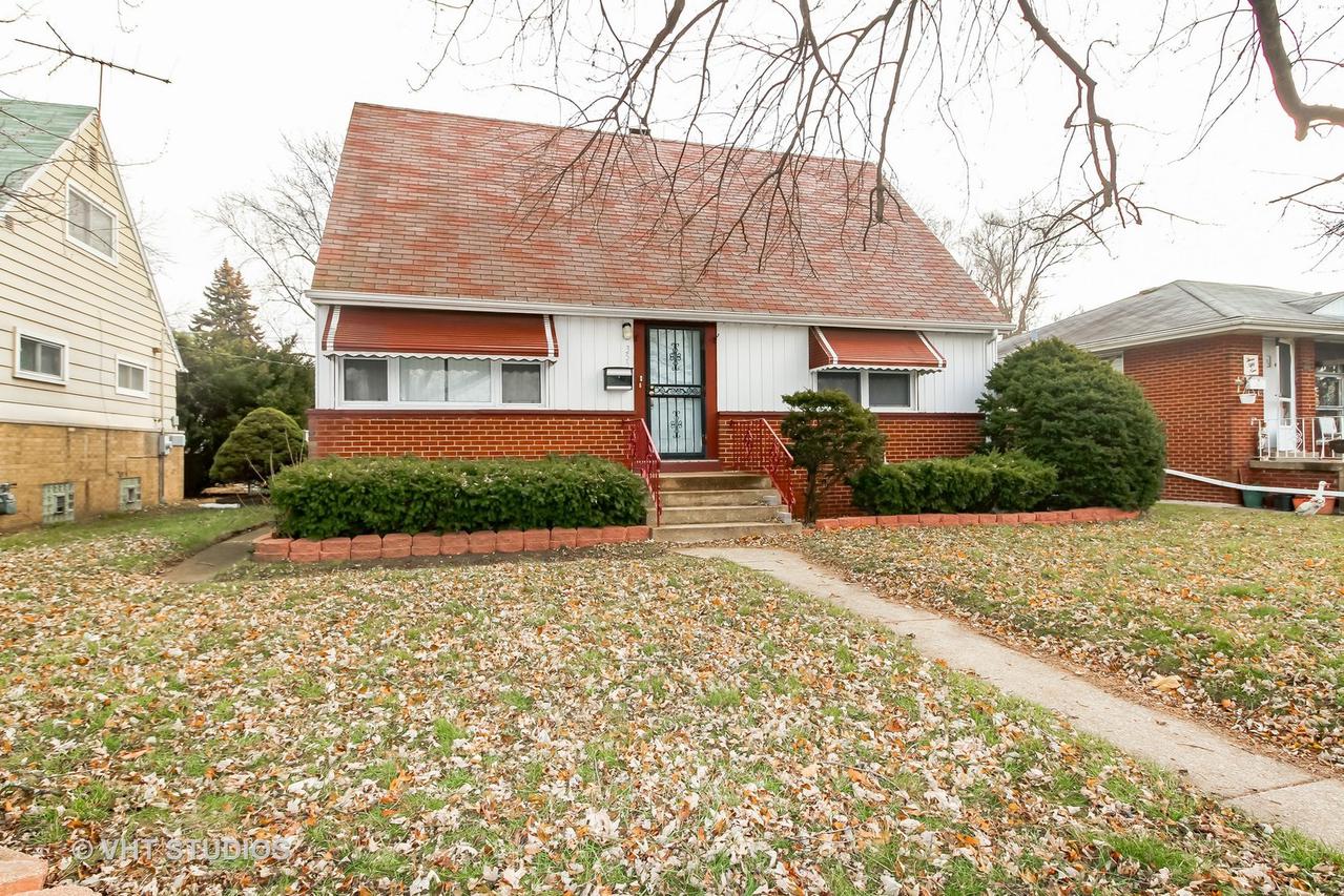 355 Clyde Ave., Calumet City, IL 60409