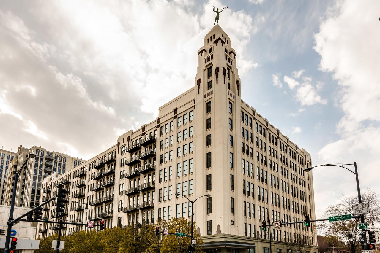 758 N Larrabee St. #432, Chicago, IL 60654