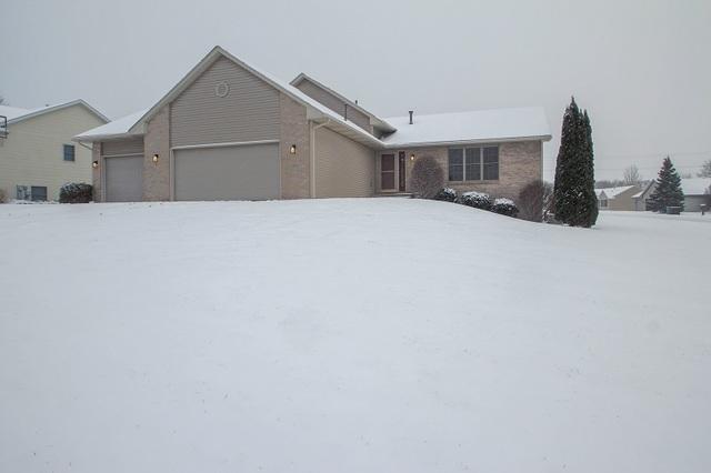 5505 Eagle Valley Tr., Machesney Park, IL 61115
