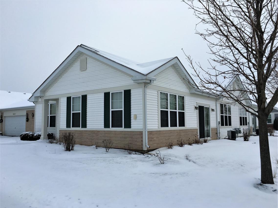16539 Buckner Pond Way, Crest Hill, IL 60403
