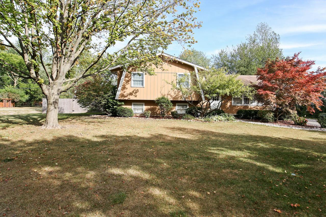 4029 Washington St., Downers Grove, IL 60515