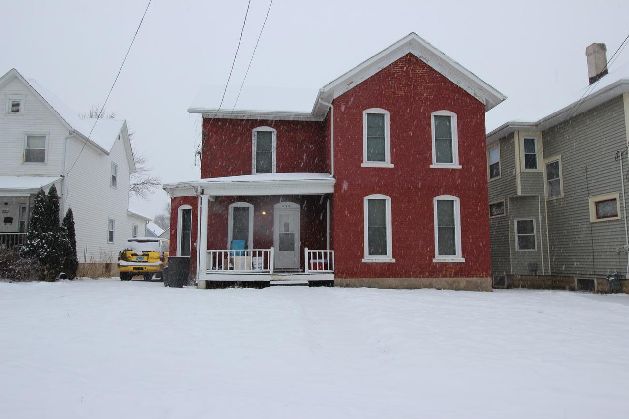 235 W Broadway St., Freeport, IL 61032
