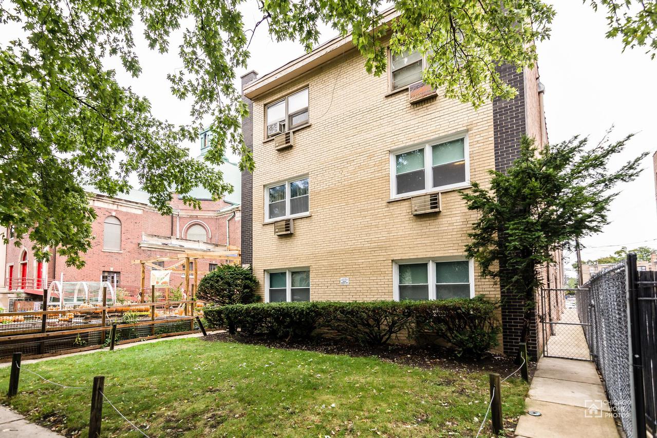 6921 N Ashland Blvd. #2A, Chicago, IL 60626