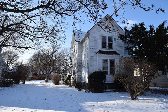 1936 Ash St., Des Plaines, IL 60018