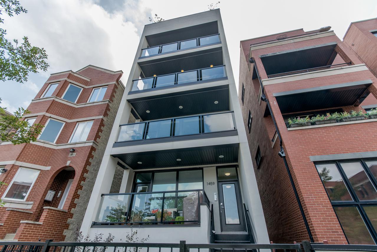 1459 W Grand Ave. #3, Chicago, IL 60642