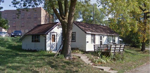 60 E Monterey St., Freeport, IL 61032