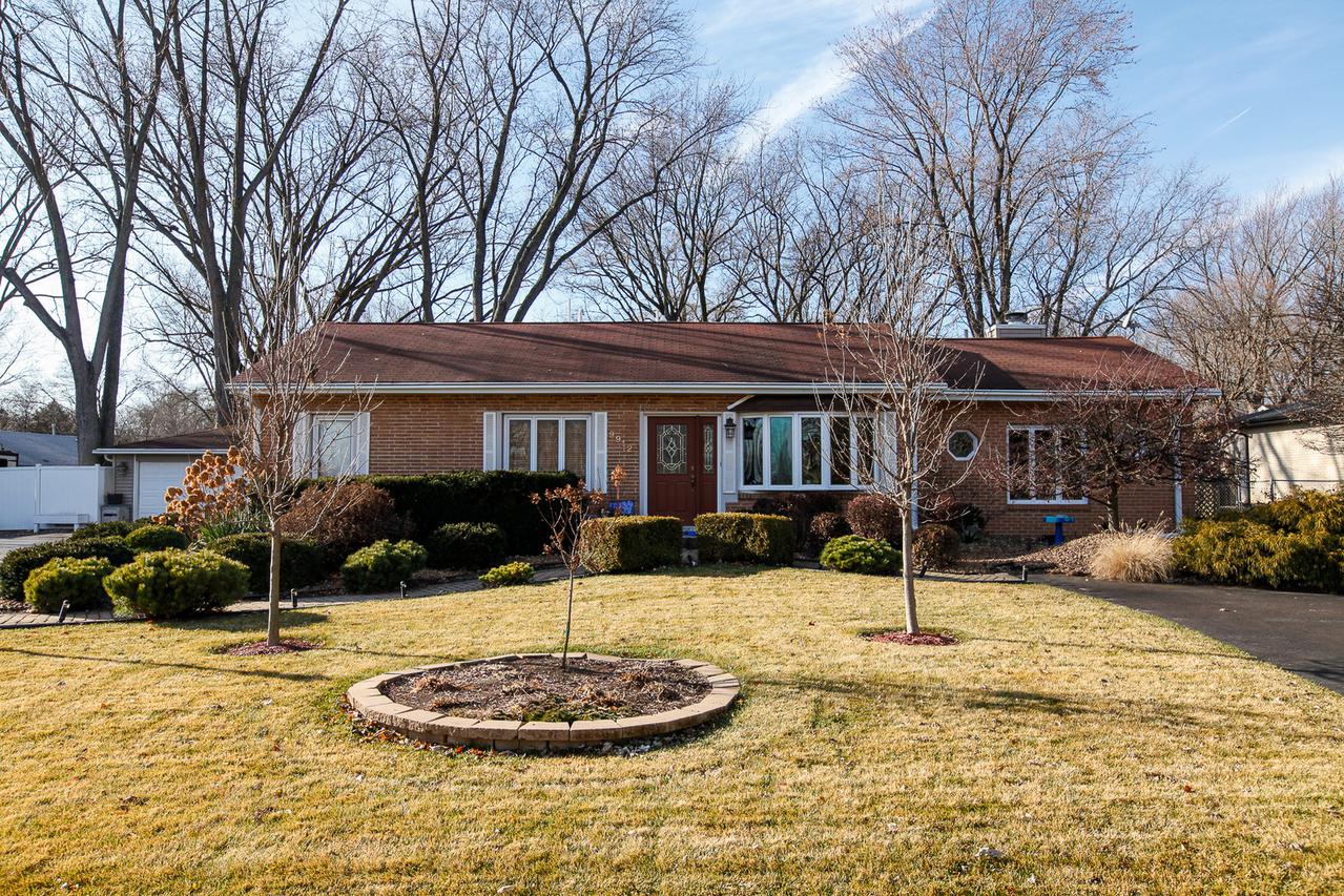 9912 S 82nd Ave., Palos Hills, IL 60465