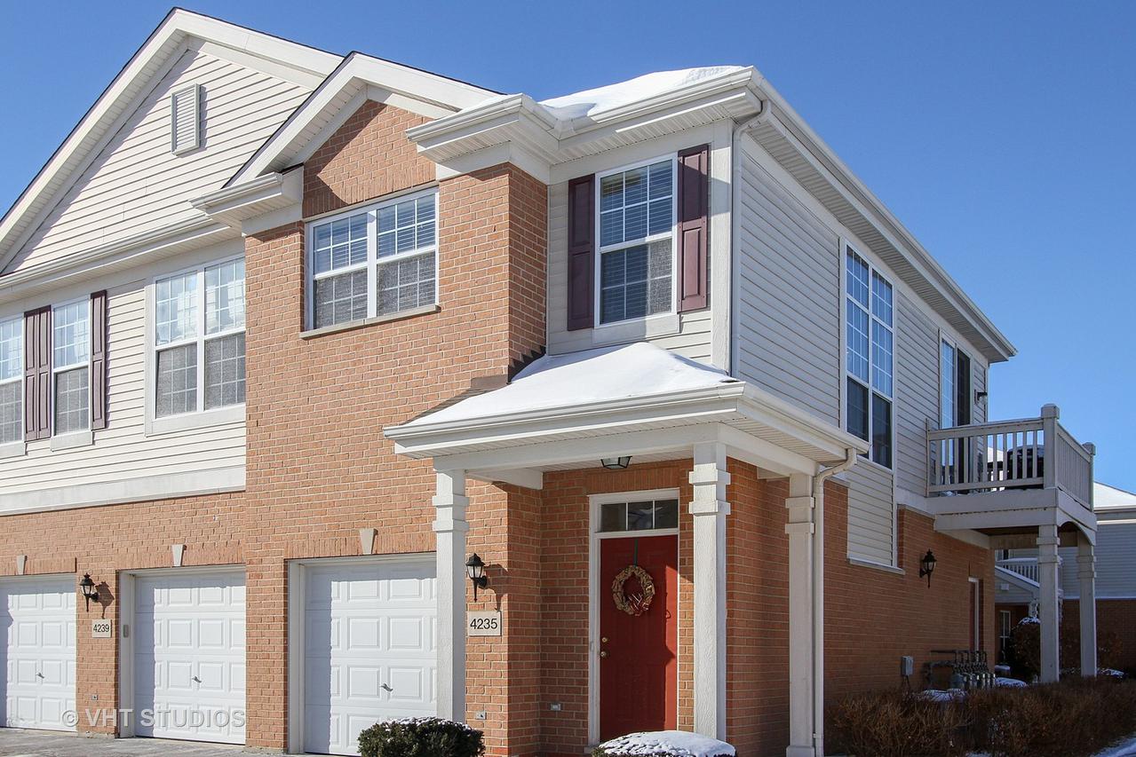 4235 Savoy Ln., Mchenry, IL 60050