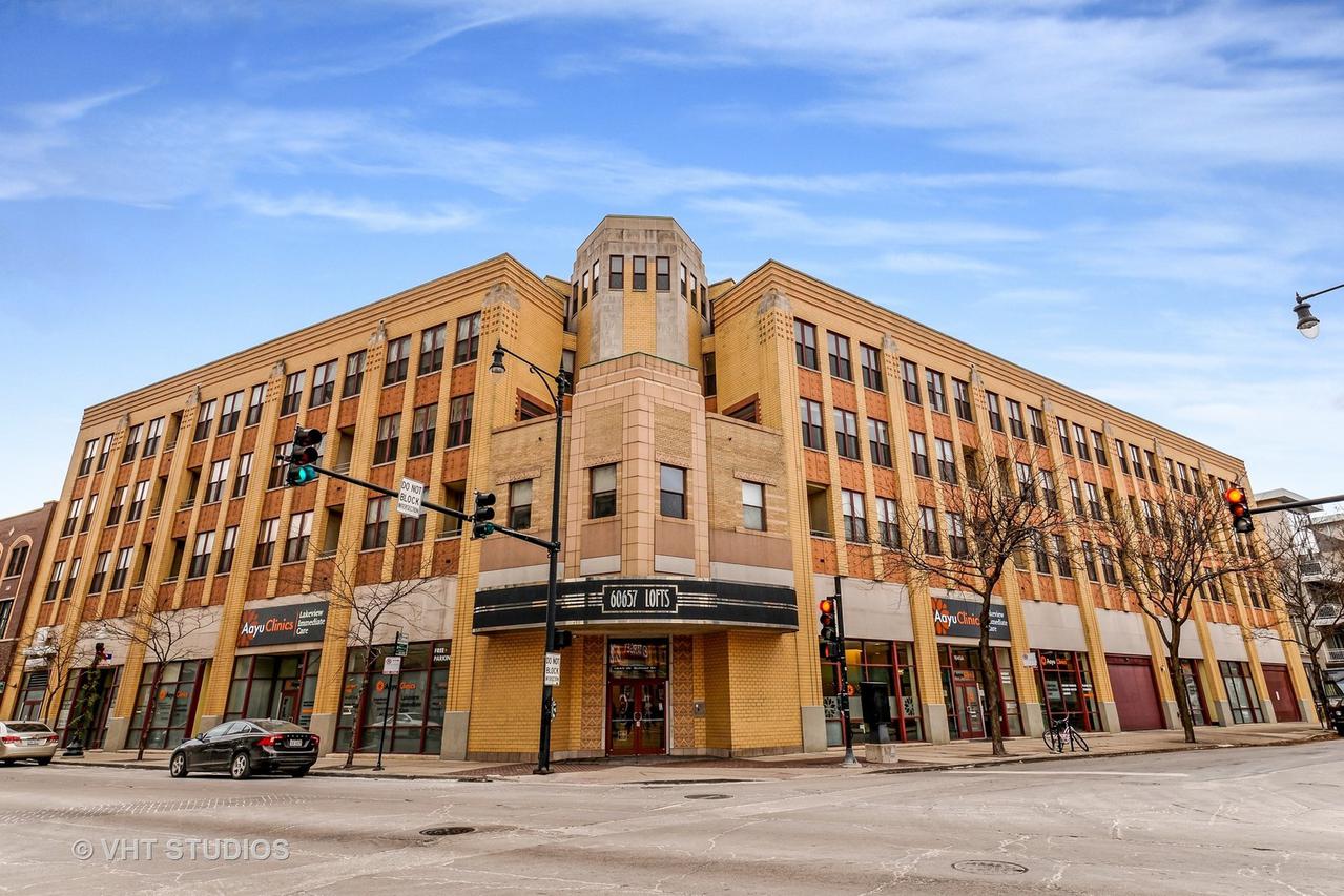 1645 W School St. #204, Chicago, IL 60657