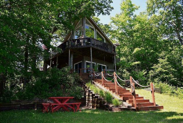 195 Lake Thunderbird Dr., Putnam, IL 61560