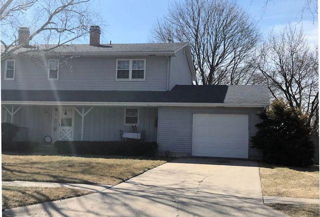 214 School Ave., Rochelle, IL 61068