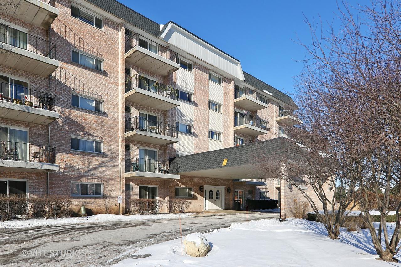 1000 S Lorraine Rd. #404, Wheaton, IL 60189