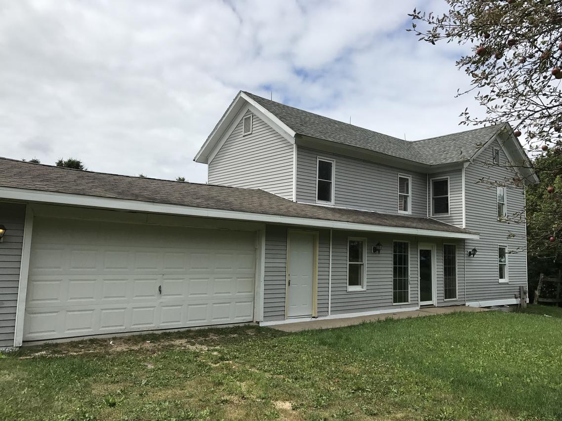 911.43 Paw Paw Rd., Paw Paw, IL 61353