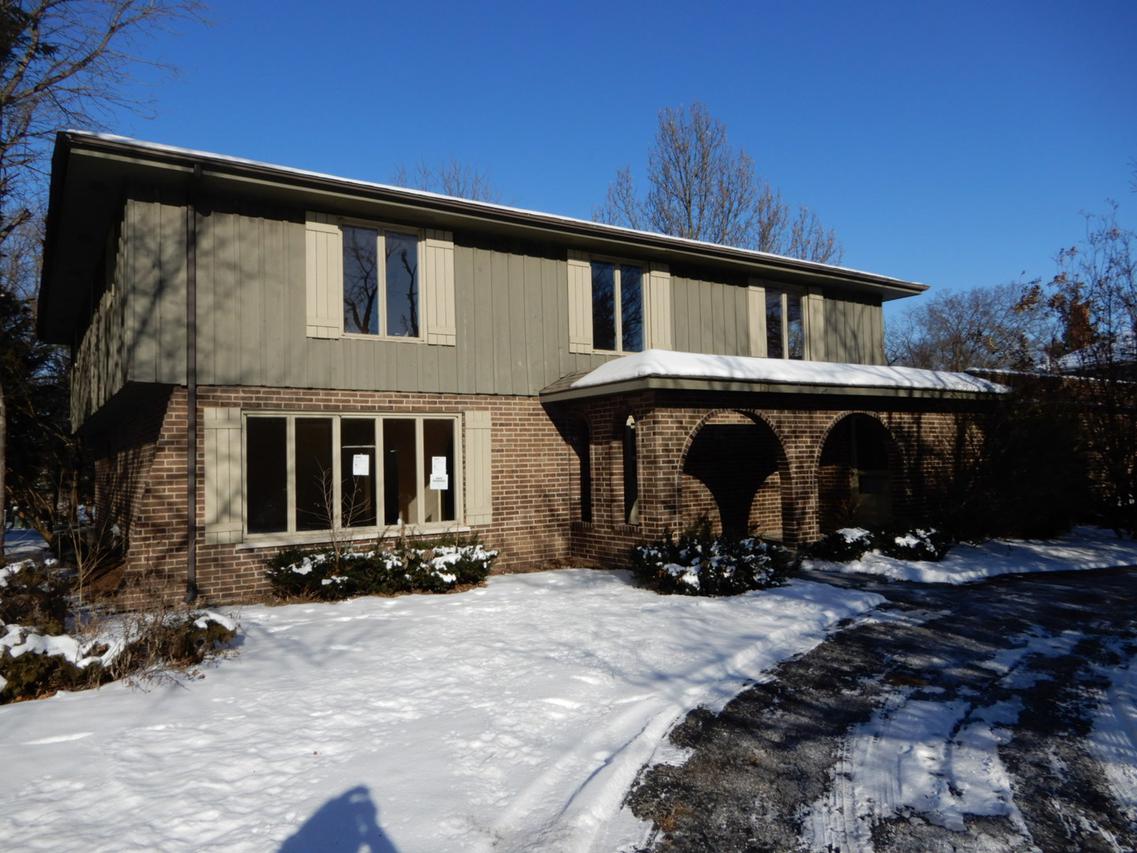 1317 E Gartner Rd., Naperville, IL 60540
