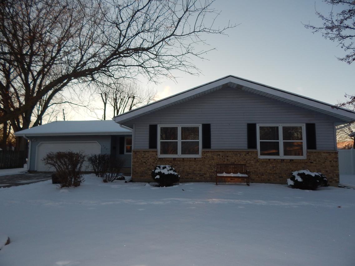 705 N West St., Plano, IL 60545