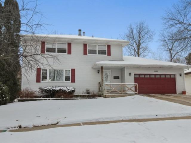 2007 W Winchester Dr., Freeport, IL 61032