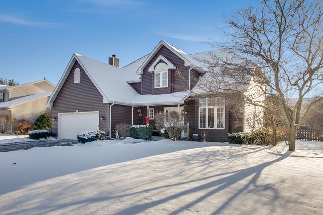 706 Oak Crest Dr., North Aurora, IL 60542