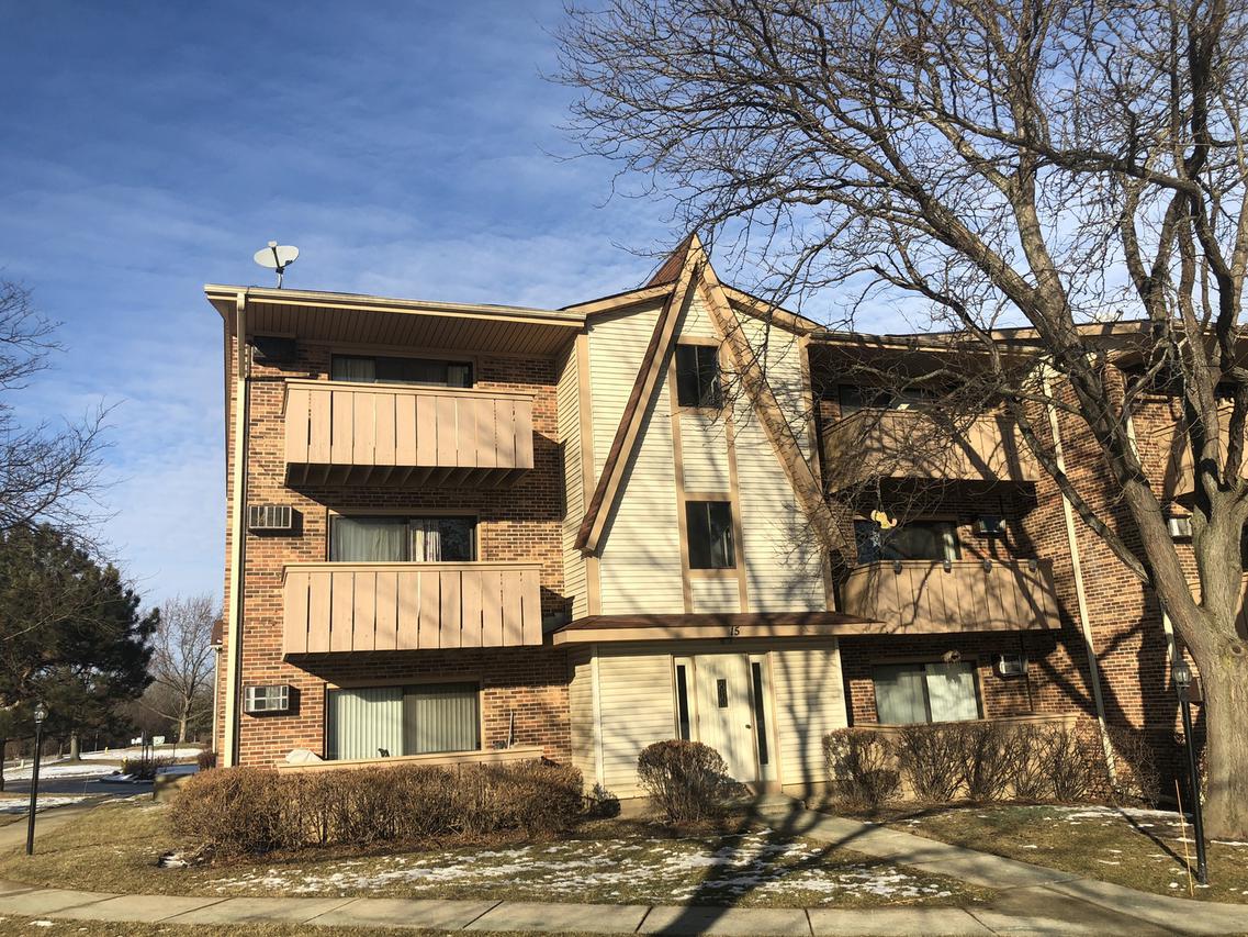 15 Echo Ct. #13, Vernon Hills, IL 60061
