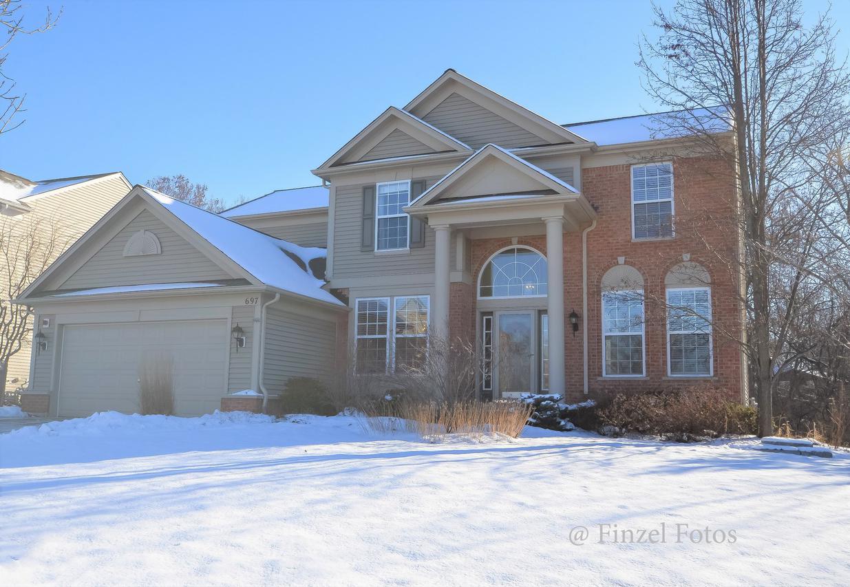 697 Somerset Ave., West Dundee, IL 60118