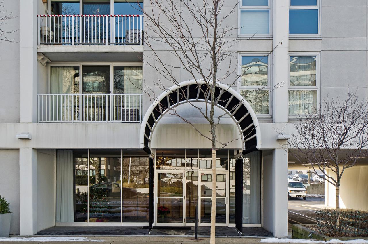 1625 Sheridan Rd. #312, Wilmette, IL 60091