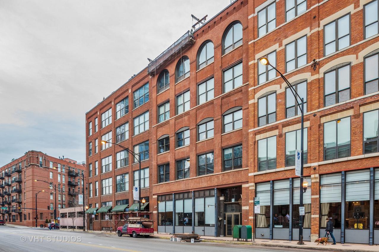 420 W Grand Ave. #4G, Chicago, IL 60654