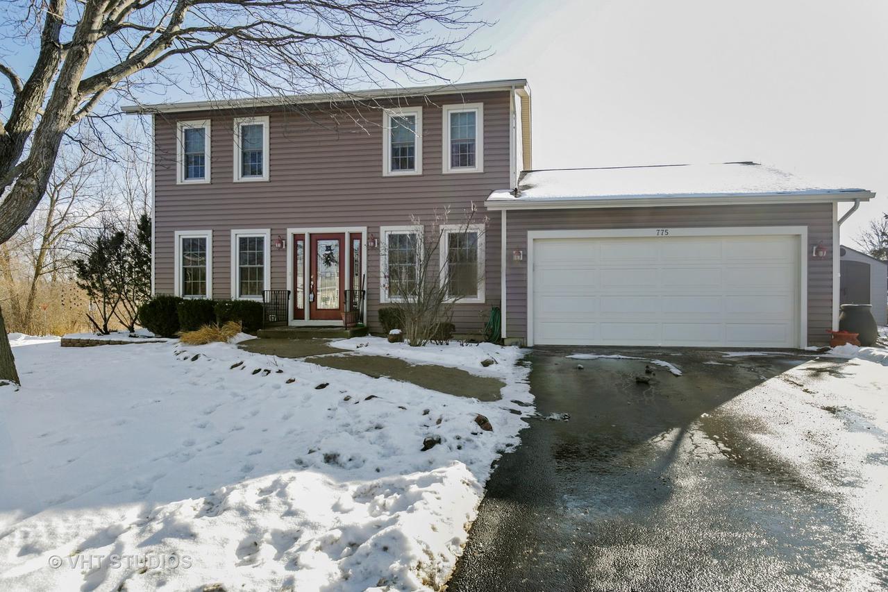 775 Holly Dr., Bartlett, IL 60103