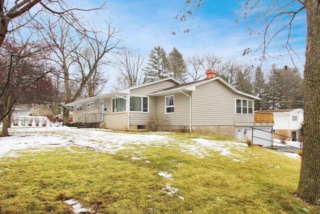 1035 La Cresta Dr., Freeport, IL 61032