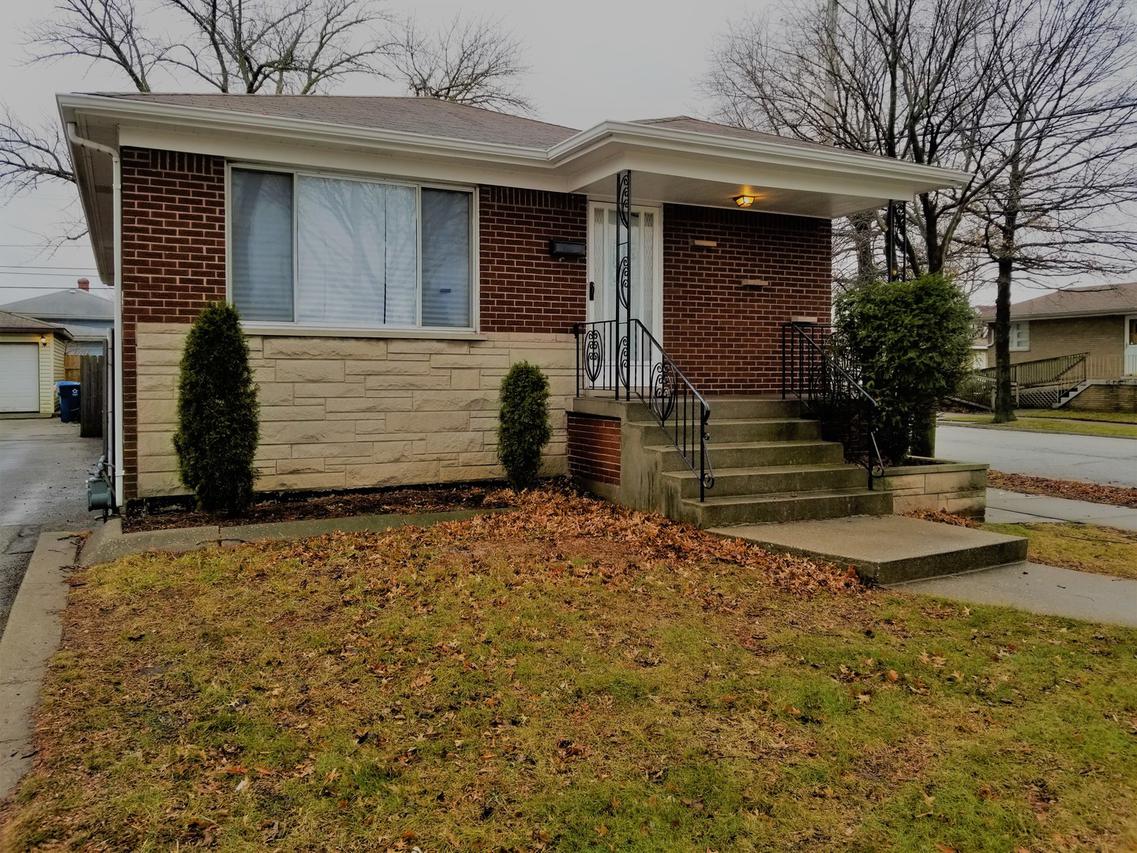 447 156th St., Calumet City, IL 60409