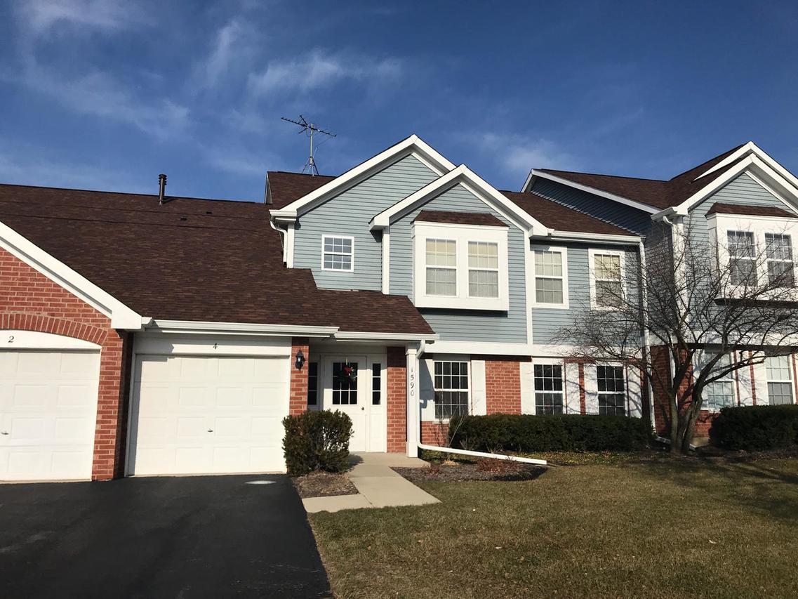 1590 Thornfield Ln. #3, Roselle, IL 60172