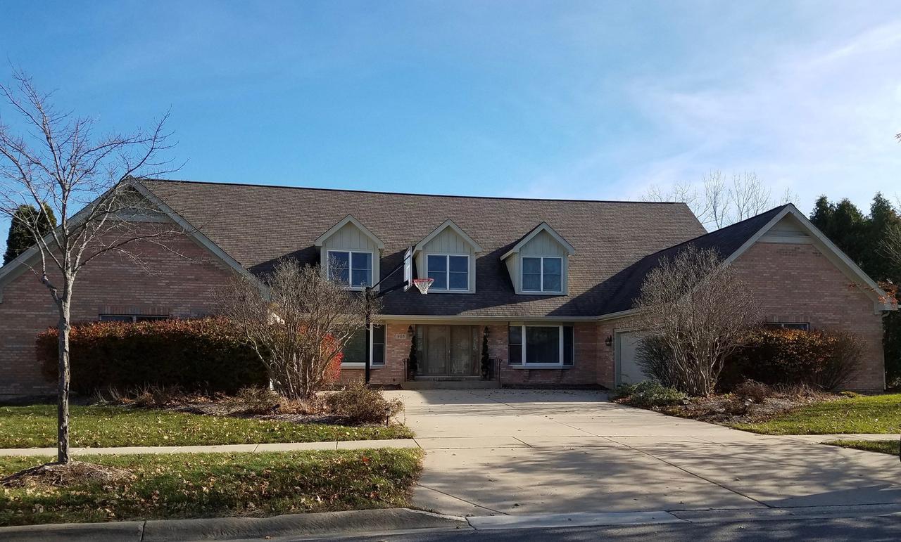 905 Wedgewood Dr., Crystal Lake, IL 60014