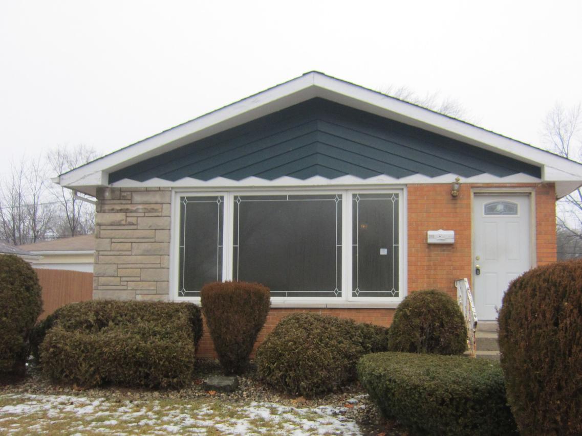 209 Lynn Ln., Chicago Heights, IL 60411
