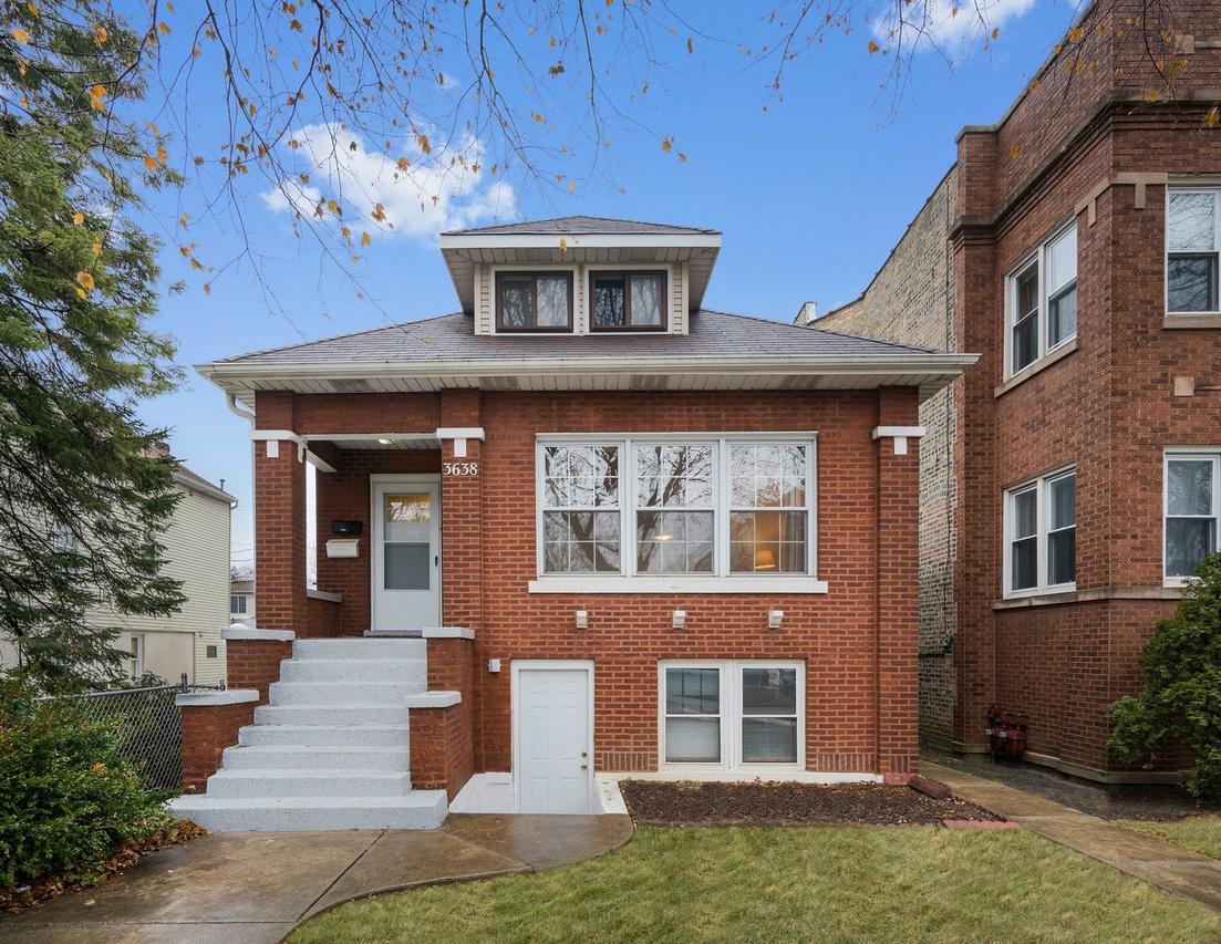 3638 W Cornelia Ave., Chicago, IL 60618