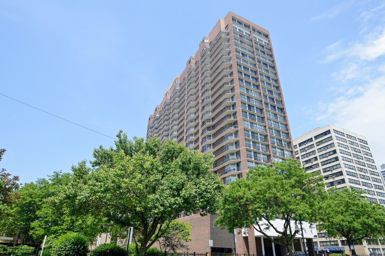 4170 N Marine Dr. #7M, Chicago, IL 60613