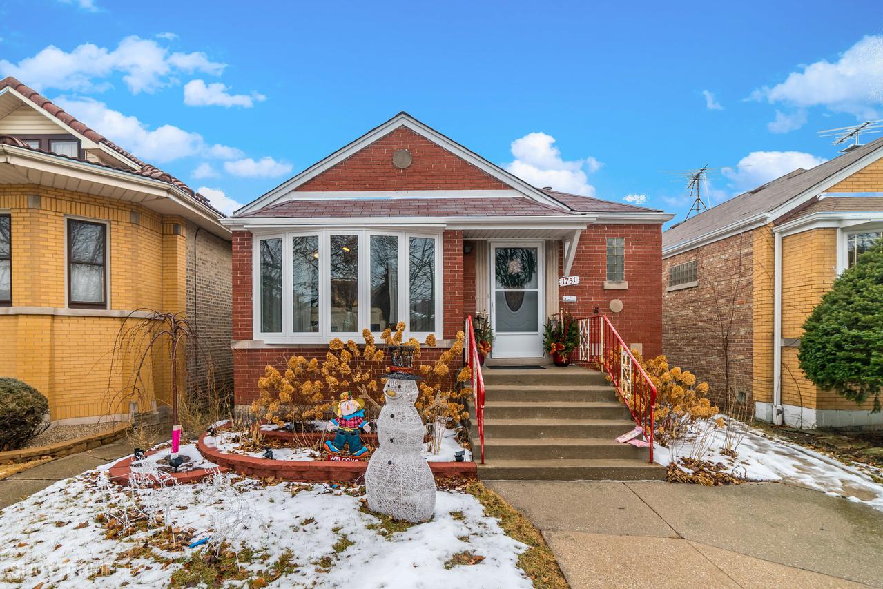 1731 N Newcastle Ave., Chicago, IL 60707