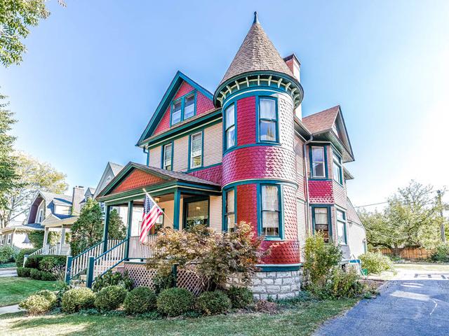 41 N Madison Ave., La Grange, IL 60525