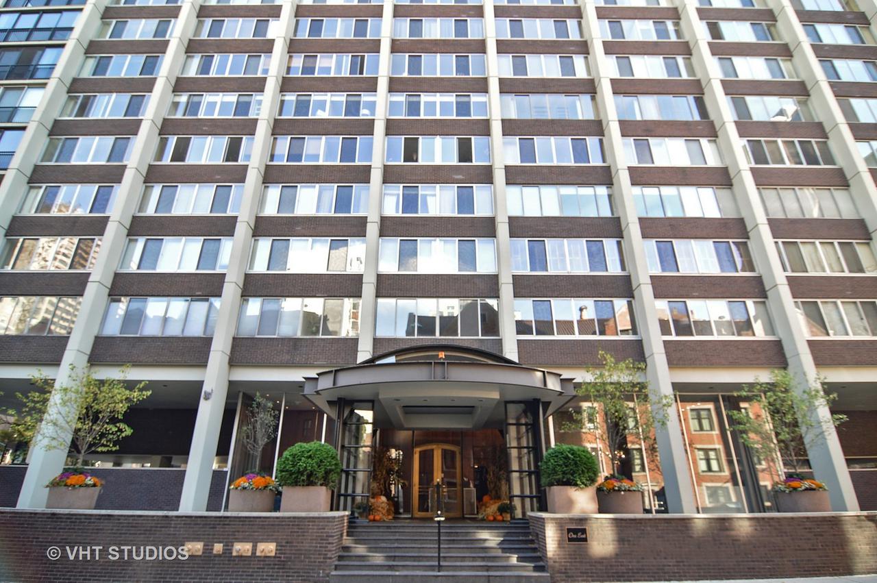 1 E Schiller St. #5A, Chicago, IL 60610
