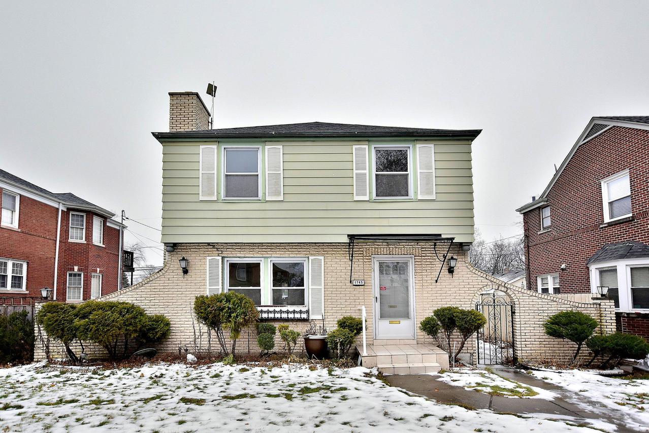 1745 N 76th Ave., Elmwood Park, IL 60707