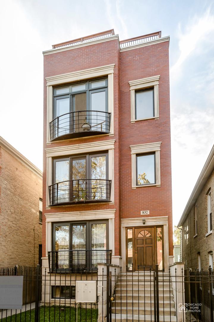 832 N Washtenaw Ave. #3, Chicago, IL 60622