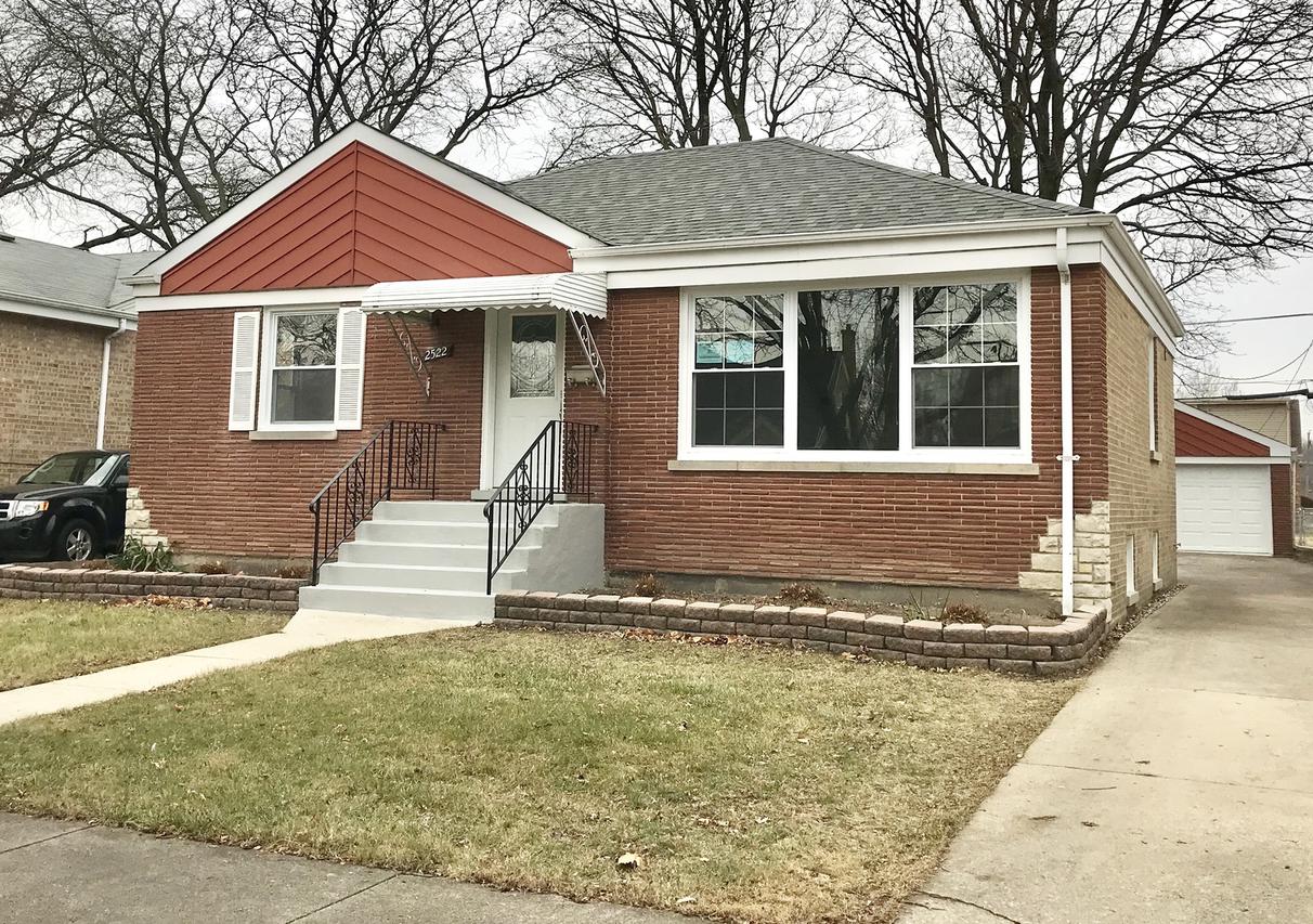 2522 S 6th Ave., North Riverside, IL 60546