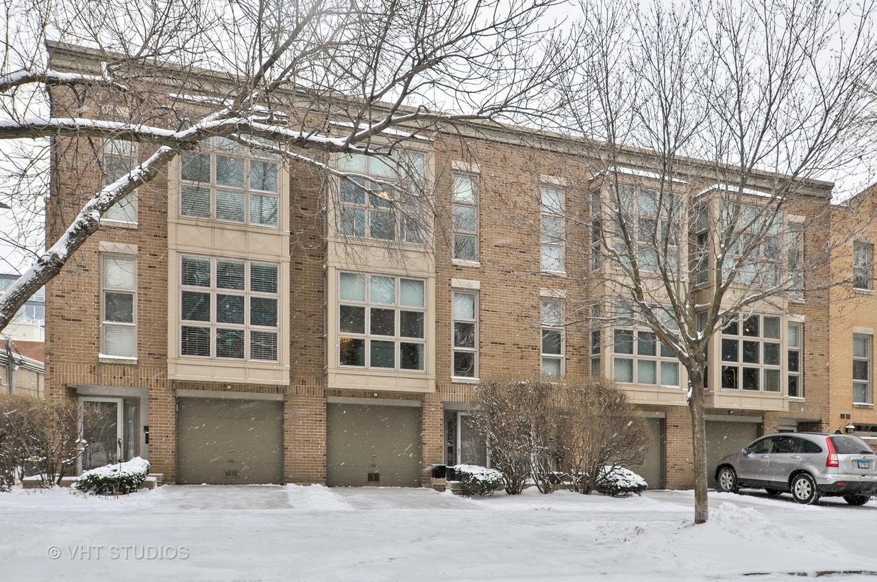2389 N Wayne Ave., Chicago, IL 60614