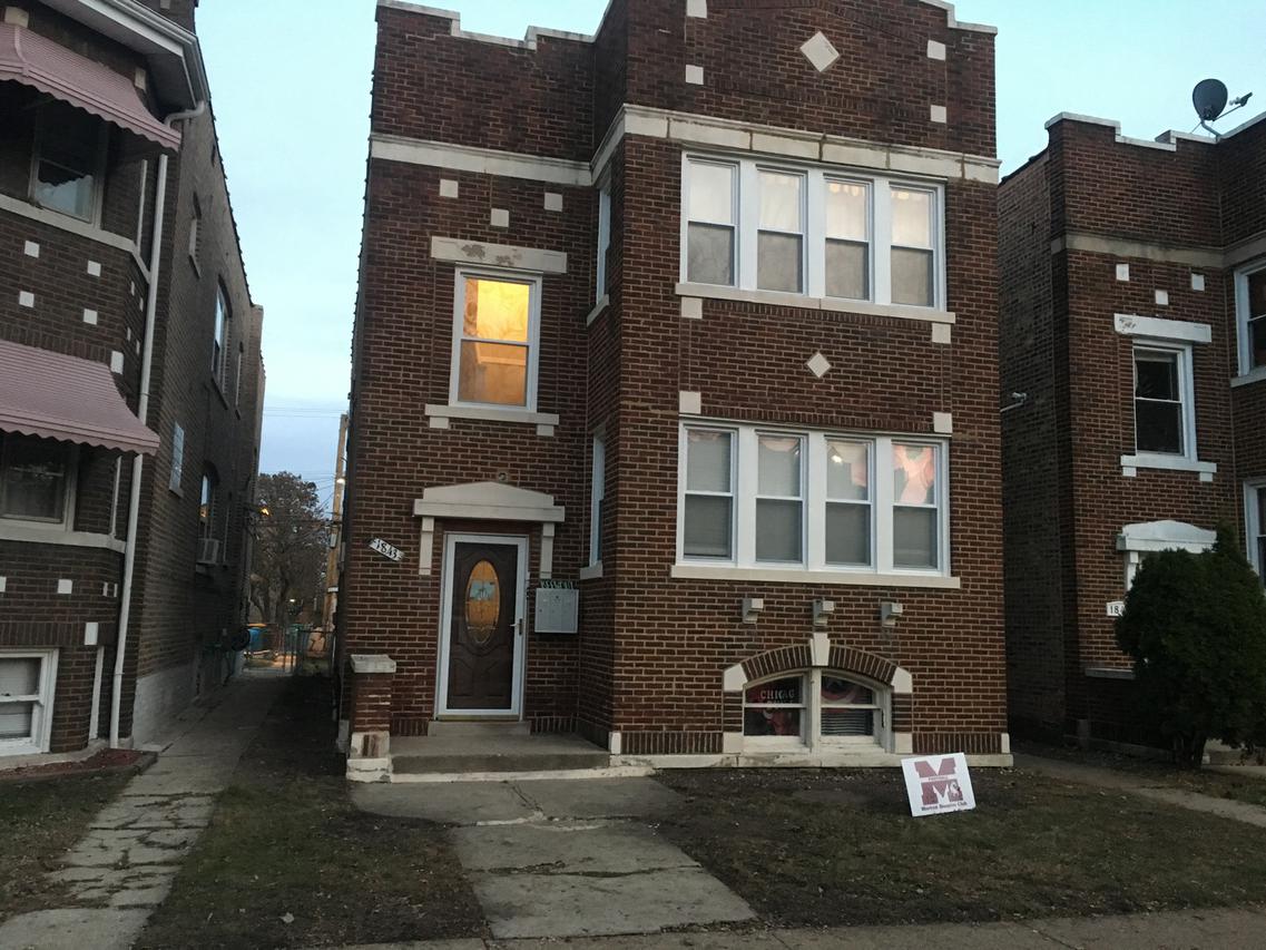 1843 Gunderson Ave., Berwyn, IL 60402
